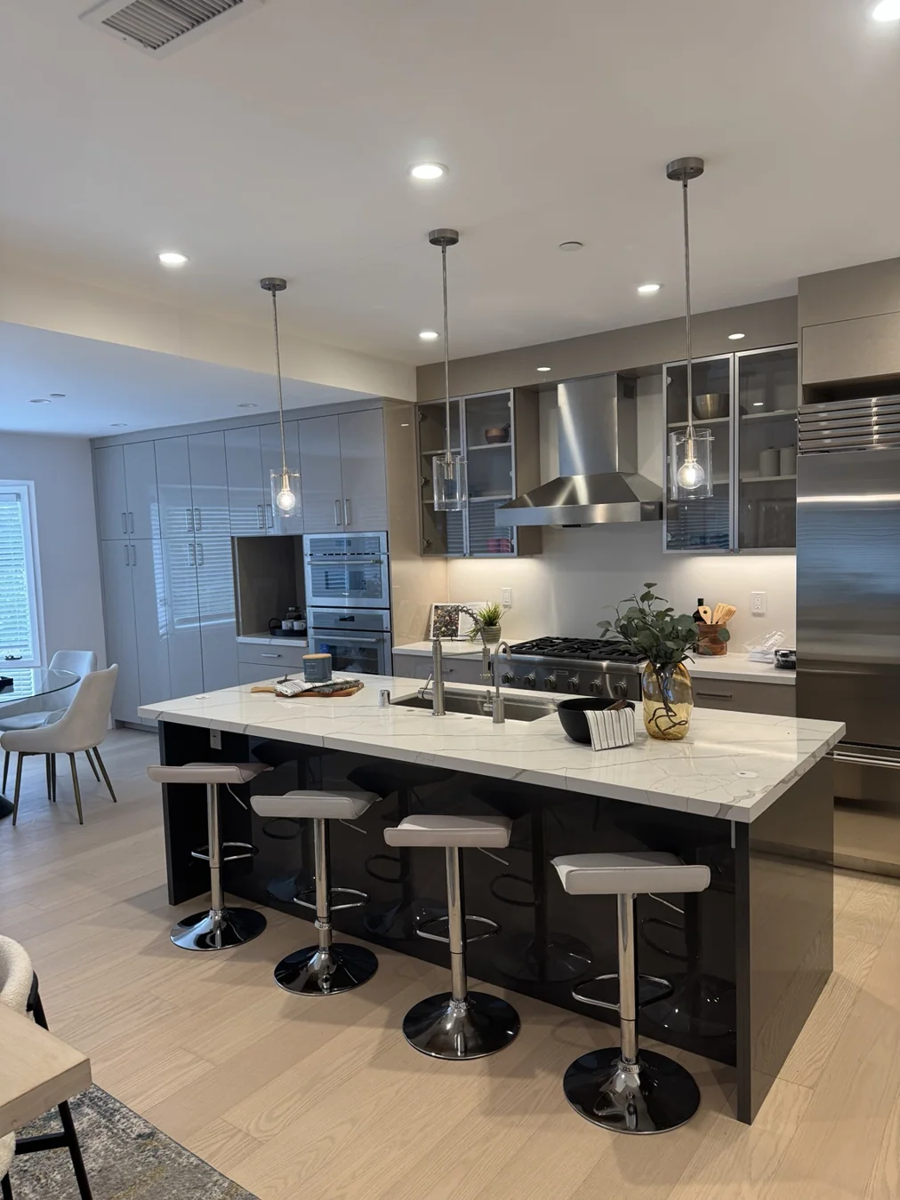 Contemporary Kitchen — FRAMEX project portfolio